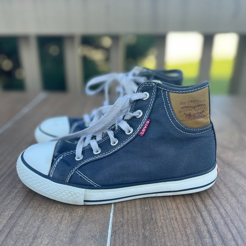 Levi High Top Canvas Shoes Navy Kids Size 2